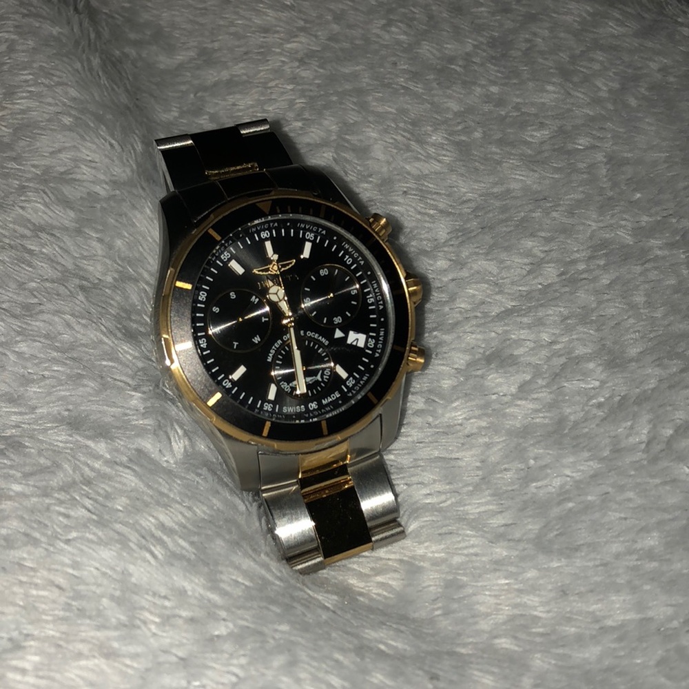 INVICTA black face watch, gold and silver